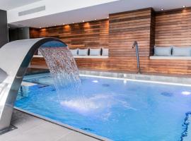 巴塞罗那马塔罗阿特纳港酒店，位于马塔罗的酒店