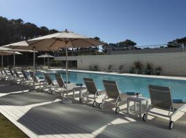 格兰德酒店，位于埃斯特角城的酒店