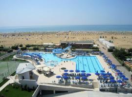 Hotel Lido Bibione Beach，位于比比翁的度假村