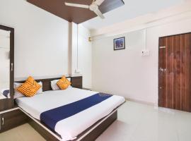 SPOT ON 39492 Hotel Jayesh SPOT，位于Ranjangaon的酒店