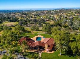 Equestrian Estate with Horse Stables and Pool!，位于Valley Center的酒店