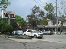 LUCIEN MOTEL，位于惠特比的酒店
