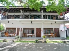 Surf Sea Breeze Apartments