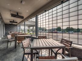 Holiday Inn Tacoma Mall by IHG，位于塔科马的酒店