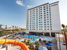 Cambria Hotel & Suites Anaheim Resort Area，位于安纳海姆的低价酒店