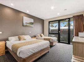 Foreshore Hotel，位于霍巴特霍巴特国际机场 - HBA附近的酒店