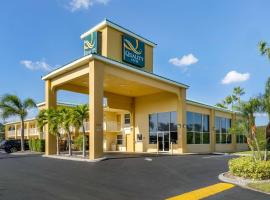 Quality Inn Bradenton North I-75，位于布雷登顿沃特莱斐高尔夫与河边俱乐部附近的酒店