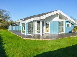 Amazing Home In Hejls With Sauna，位于海耶斯的酒店