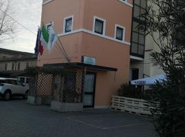 坎亭纳酒店，位于Alfonsine的酒店