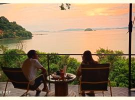 8IK88 Resort, Phuket - SHA Extra Plus，位于波湾的豪华型酒店