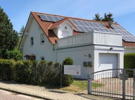 Ferienwohnung Insel Rügen - Haus Albatros，位于阿尔滕基兴的公寓
