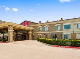 梅斯基特康福特套房酒店