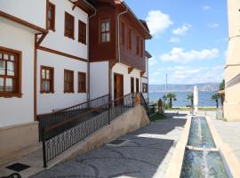YALI KONAK BUTİK OTEL，位于Gölcük的酒店