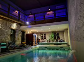 Le relais des deux tours，位于Br&eacute;mondans的Spa酒店