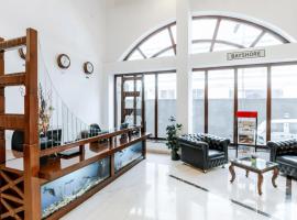 SFO Hotel and Suites，位于班加罗尔的酒店