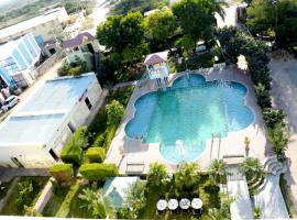Hotel Rani Bagh Resort，位于Beāwar的酒店