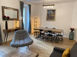 Chic and Cosy apartment close to the port and Garibaldi，位于尼斯Saint-Jean d'Angély University Library附近的酒店