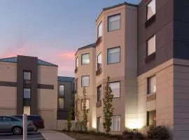 Holiday Inn Express & Suites Nashville-I-40 & I-24(Spence Lane) by IHG