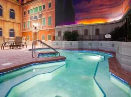 阿伯湖明尼阿波利斯西北部枫林假日套房酒店