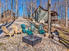 Quiet and Private Cabin about 5 Mi to Dale Hollow Lake!，位于Burkesville的酒店