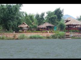 Bamboo Forest River View Hostel