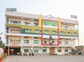 OYO 71024 Svs Mahal，位于韦洛尔的酒店