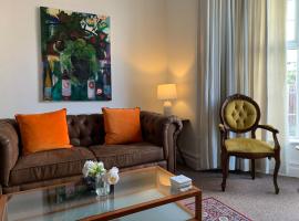 Beach house，位于克罗斯比的酒店