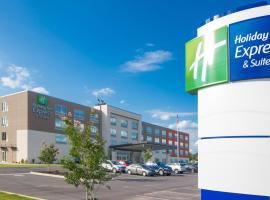 Holiday Inn Express & Suites Greenwood Mall by IHG，位于格林伍德的酒店