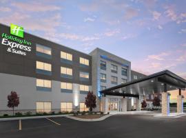 Holiday Inn Express & Suites - Elkhorn - Lake Geneva Area by IHG，位于Elkhorn的酒店