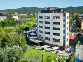 El Sant Cugat, 4 estrellas superior，位于圣库加特德尔瓦勒斯的酒店