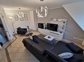 Wellnes Apartment mit Schwimmbadnutzung，位于巴特埃森的酒店