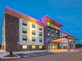 Holiday Inn Express & Suites - Camas by IHG，位于Camas的酒店