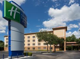 Holiday Inn Express & Suites Plant City by IHG，位于普兰特城的酒店