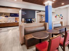 Holiday Inn Express & Suites - Beloit, an IHG Hotel，位于伯洛伊特的酒店