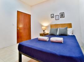 Hostal Ten to Ten Puerto Vallarta，位于巴亚尔塔港的青旅