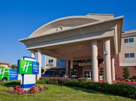 Holiday Inn Express & Suites Sacramento NE Cal Expo, an IHG Hotel，位于McClellan Airfield - MCC附近的酒店