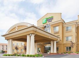 Holiday Inn Express & Suites Salinas by IHG，位于萨利纳斯的酒店