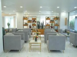 Eyomer Hotel