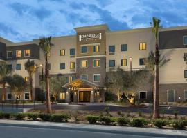 Staybridge Suites Corona South by IHG，位于科罗娜的酒店
