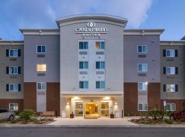 Candlewood Suites - Pensacola - University Area, an IHG Hotel，位于彭萨科拉John R.Jones Junior Athletic Complex附近的酒店