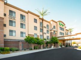 Holiday Inn & Suites Goodyear - West Phoenix Area, an IHG Hotel，位于嘉年的酒店