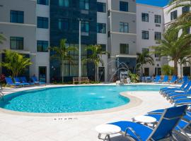 Staybridge Suites - Naples - Marco Island by IHG，位于那不勒斯的酒店