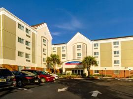 麦尔兹堡75号州际公路烛木套房酒店，位于迈尔斯堡西南佛罗里达国际机场 - RSW附近的酒店