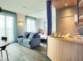 Suite-Home Orl&eacute;ans-Saran，位于萨兰的精品酒店