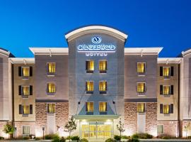 Candlewood Suites - McDonough by IHG，位于麦克多诺的酒店