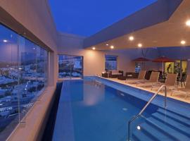 Staybridge Suites San Luis Potosi by IHG，位于圣路易斯波托西的酒店