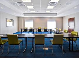 谢勒维尔智选假日酒店，位于斯科洛韦尔的酒店