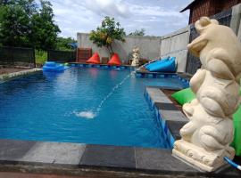 Devadav Hostel (Bunk Bed) Nusa Lembongan，位于蓝梦岛的酒店