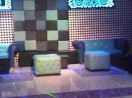 Golden Dreams Hotels and Suites Owerri，位于奥韦里的酒店