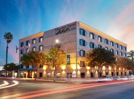 Empress Hotel La Jolla，位于圣地亚哥拉霍亚的酒店